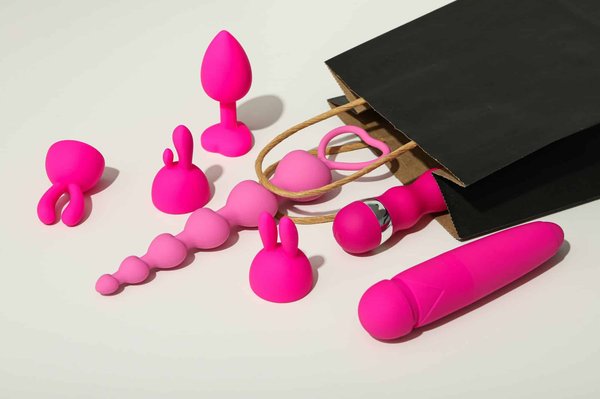 Quel sextoy utiliser avec sa copine? découvrez!